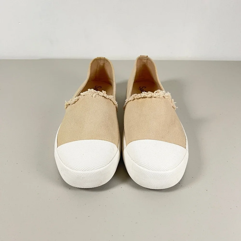 Splendid Canvas Slip On Sneakers Tan White Toe Cap Distressed US 9